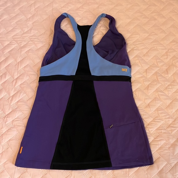 Lucy Workout Gear - Picture 3 of 4